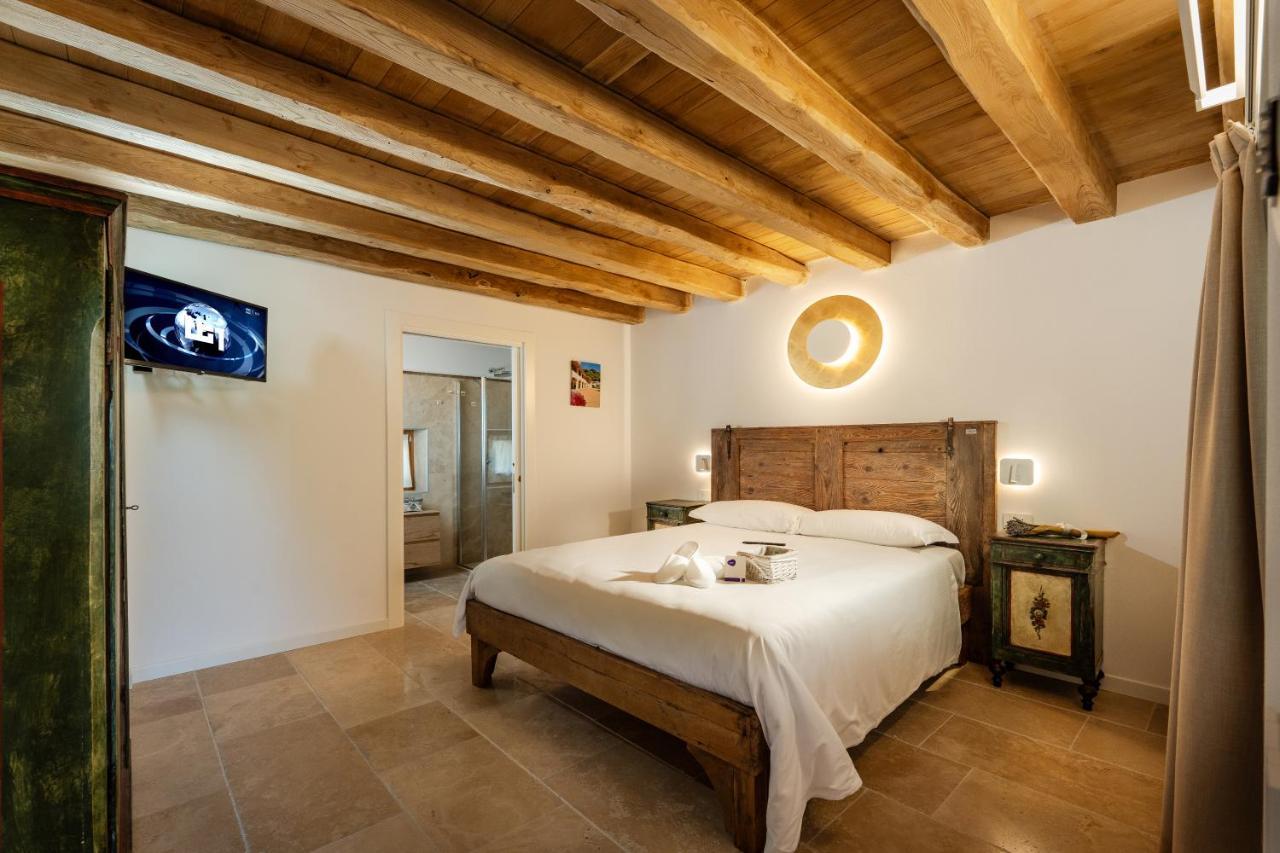 Agriturismo Il Bosco Camere วิตโตรีโอ เวเนโต ภายนอก รูปภาพ